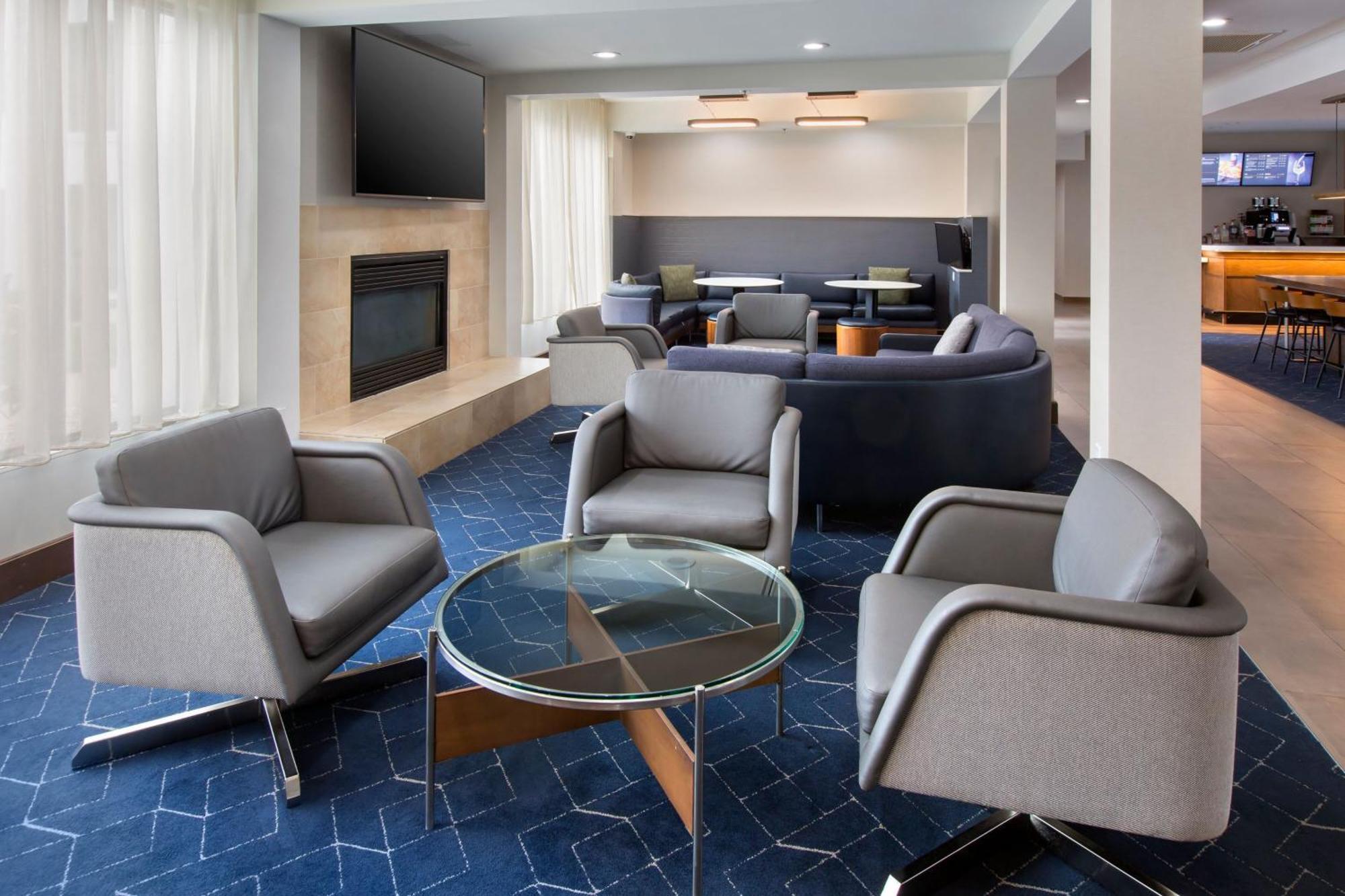 Courtyard By Marriott New Haven Orange Hotel Eksteriør billede
